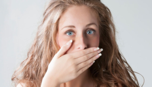 ağız kokusunu önleme yöntemleri nelerdir, ağız kokusu neden oluşur