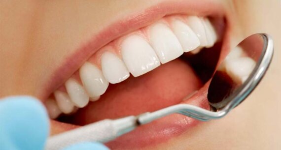Diş Eti Çekilmesi Neden Olur Nasıl Tedavi Edilir?