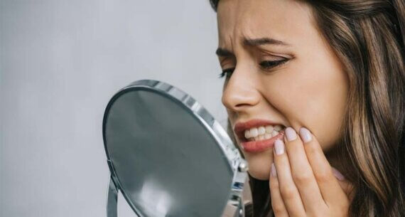 Diş Eti Şişmesi ve Diş Ağrısı Nasıl Geçer? Dişeti Şişmesi