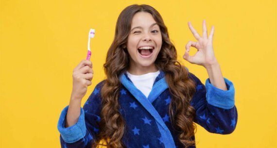 Çocuk Diş Fırçası Nasıl Olmalı? Nelere Dikkat Etmeli? Çocuk Diş Fırçası Ne Zaman Değiştirilir?